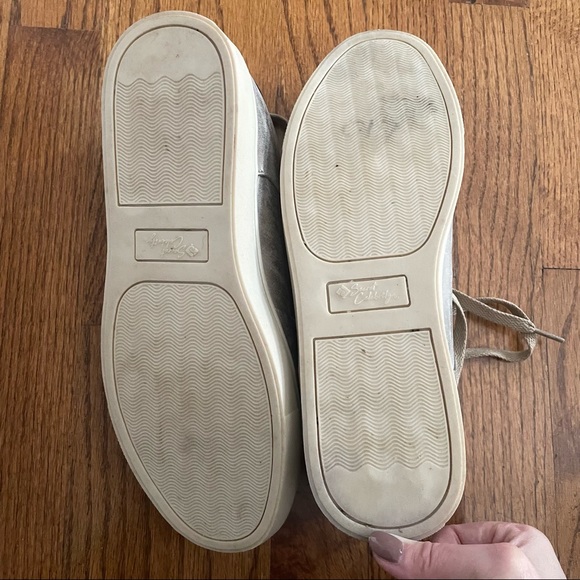 Secret Celebrity Felicity Metallic Gold Pearlized Taupe Sneakers Shoes Women’s 9 - Picture 9 of 9